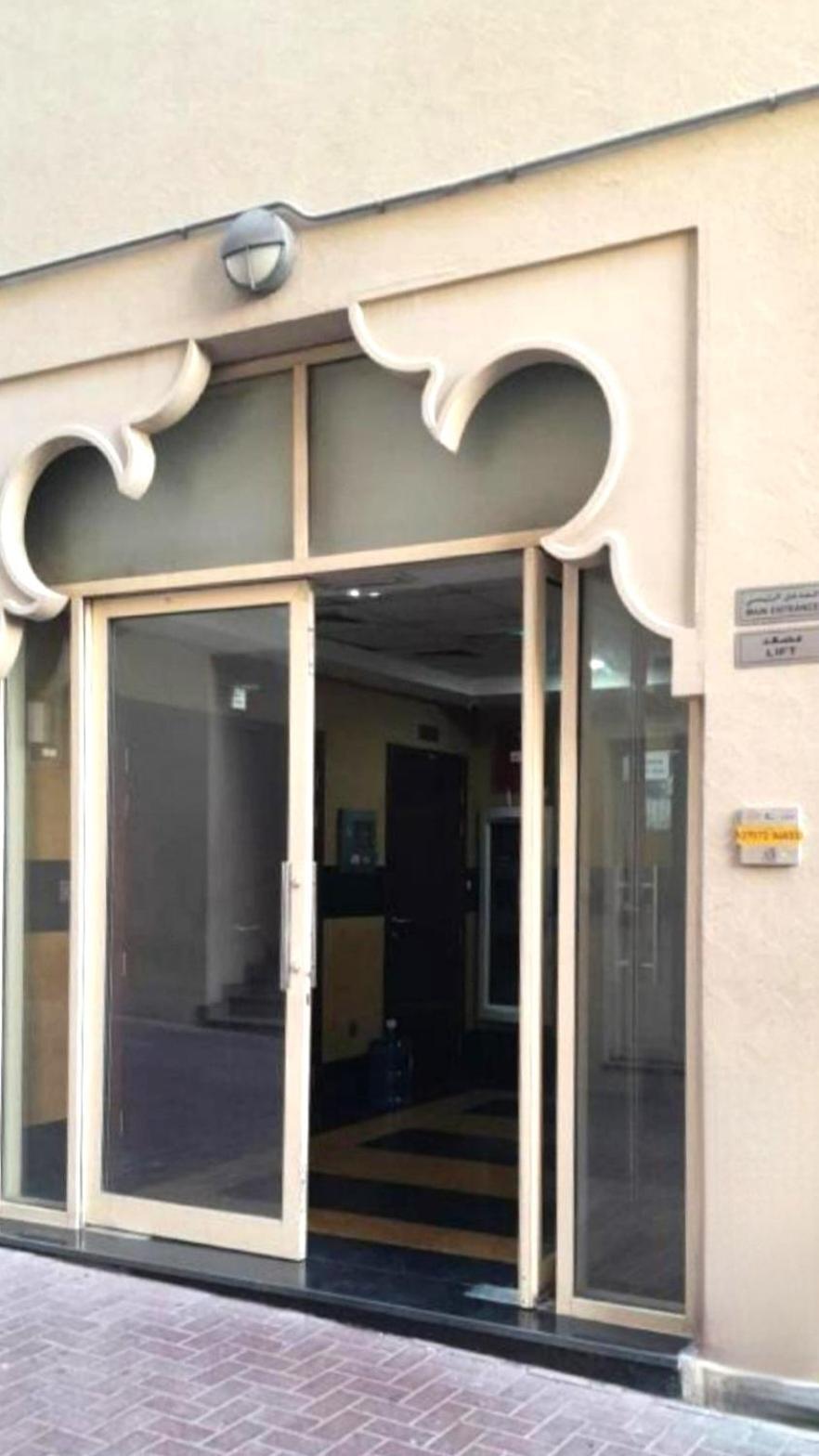 Westay Capsule Hostel Dubai Eksteriør bilde