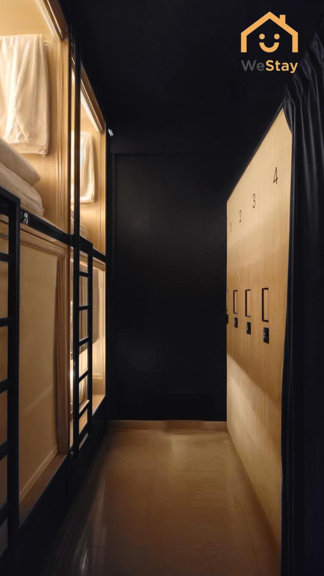 Westay Capsule Hostel Dubai Eksteriør bilde